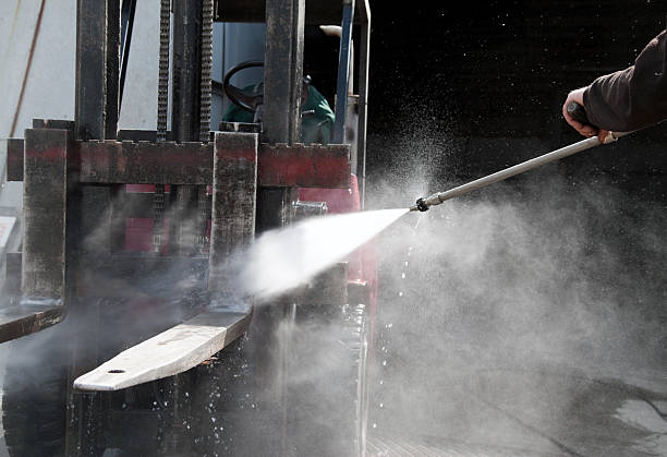 Best Residential Pressure Washing Services  in Bellefontaine Neighbors, MO